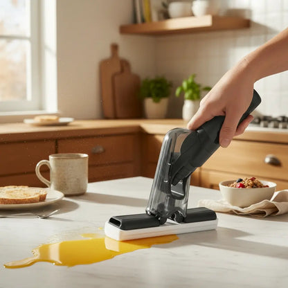 Реалистичное фото мини-швабры на кухне